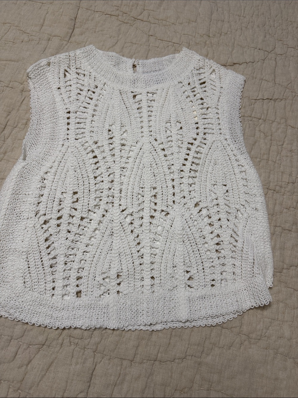 Evereve White Open-Knit Crochet Tank